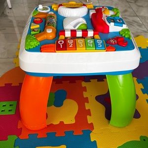 Learing Table Fisher Price